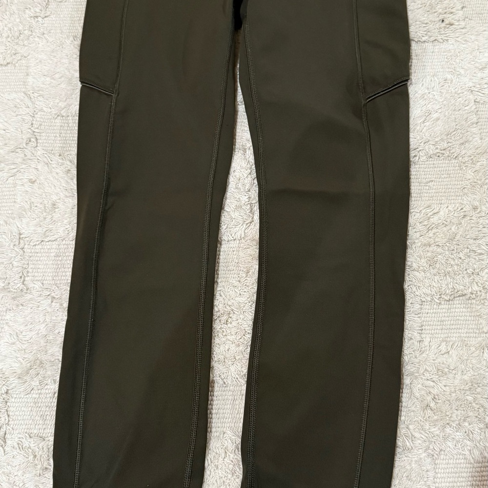 Lululemon size 4